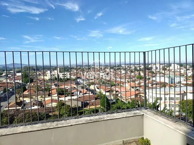 Apartamento com 248m² 3 quartos e 3 banheiros, à venda, no bairro Parque São Benedito em Pindamonhangaba