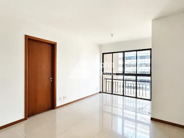 Apartamento 3 quartos e 3 banheiros, para alugar, no bairro Águas Claras em Brasília