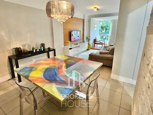 Apartamento 3 quartos e 3 banheiros, à venda, no bairro Jardim da Penha em Vitória