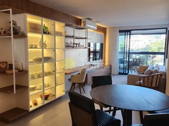 Apartamento com 115m² 2 quartos e 3 banheiros, à venda, no bairro Jurerê em Florianópolis