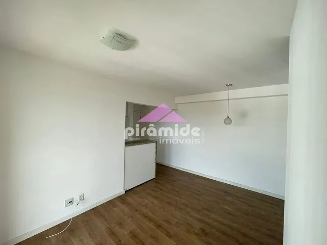 Apartamento com 10m² 2 quartos e 2 banheiros, para alugar, no bairro Vila Industrial em São José Dos Campos