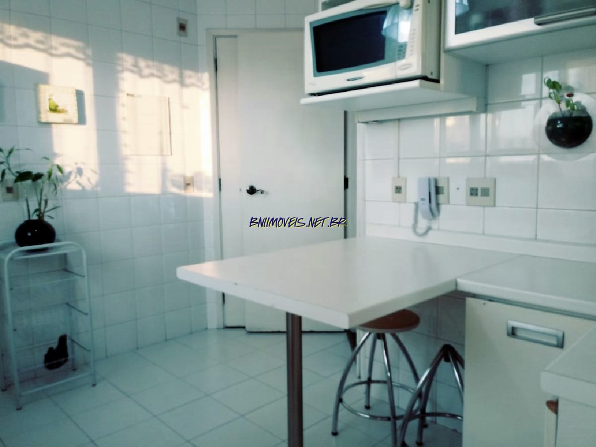 Apartamento à venda com 3 quartos, 94m² - Foto 11