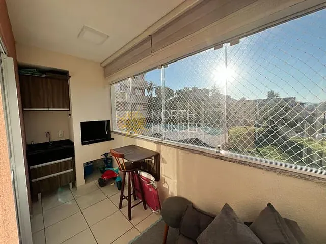 Apartamento 2 quartos e 1 banheiro, à venda, no bairro Glória em Joinville