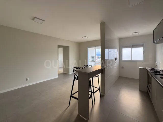 Apartamento 3 quartos e 2 banheiros, para alugar, no bairro Aeroporto em Tubarão