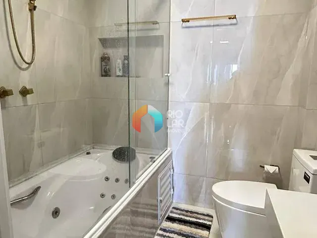 Apartamento com 72m² 2 quartos e 2 banheiros, à venda, no bairro Copacabana em Rio de Janeiro