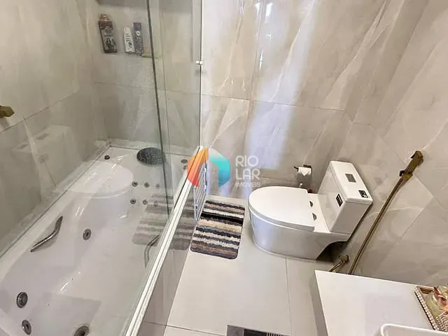 Apartamento com 72m² 2 quartos e 2 banheiros, à venda, no bairro Copacabana em Rio de Janeiro