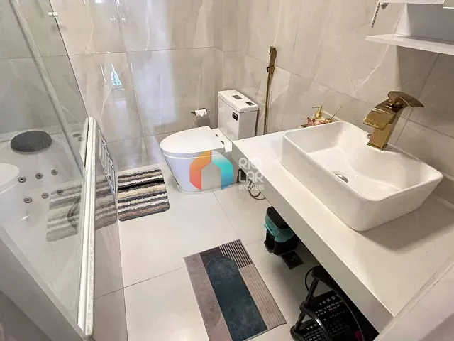 Apartamento com 72m² 2 quartos e 2 banheiros, à venda, no bairro Copacabana em Rio de Janeiro