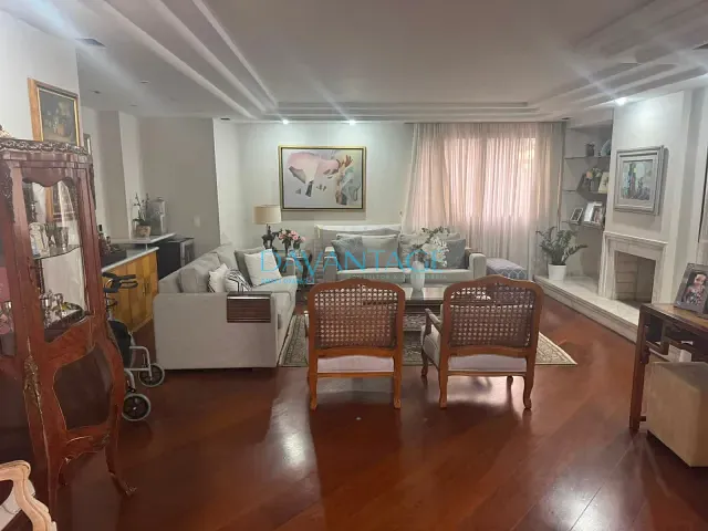 Apartamento com 240m² 3 quartos e 5 banheiros, à venda, no bairro Santa Cecília em São Paulo
