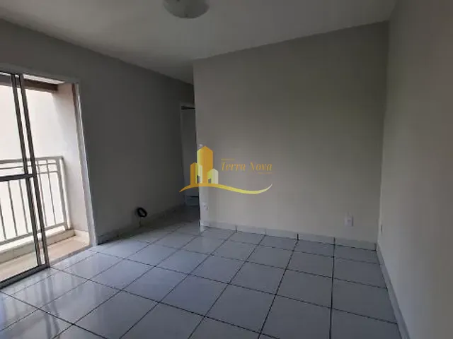 Apartamento 2 quartos e 1 banheiro, à venda, no bairro Vila Carmosina em São Paulo