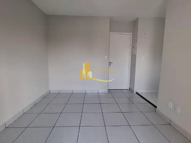 Apartamento 2 quartos e 1 banheiro, à venda, no bairro Vila Carmosina em São Paulo