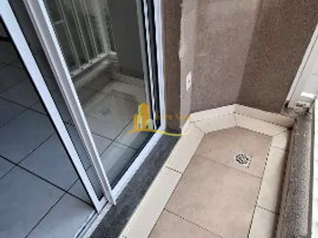 Apartamento 2 quartos e 1 banheiro, à venda, no bairro Vila Carmosina em São Paulo