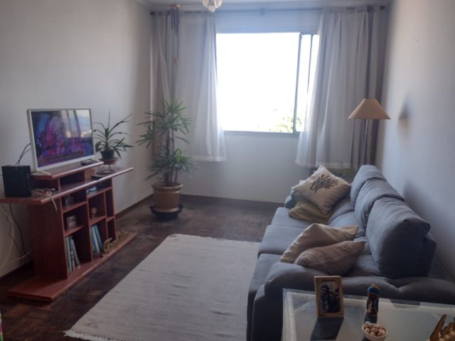 Apartamento 3 quartos e 1 banheiro, à venda, no bairro Parque São Benedito em Pindamonhangaba