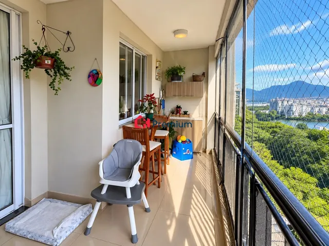 Apartamento 3 quartos e 2 banheiros, à venda, no bairro Jacarepaguá em Rio de Janeiro