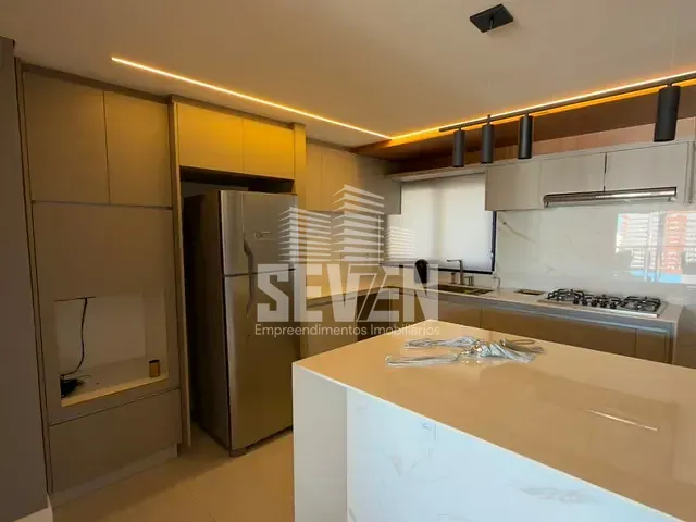 Apartamento com 159m² 3 quartos e 5 banheiros, à venda, no bairro Vila Aviação em Bauru