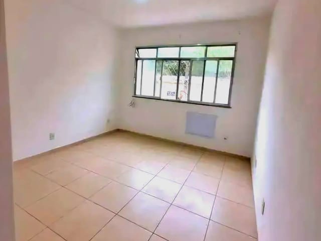 Apartamento com 50m² 2 quartos e 1 banheiro, à venda, no bairro Praça Seca em Rio de Janeiro