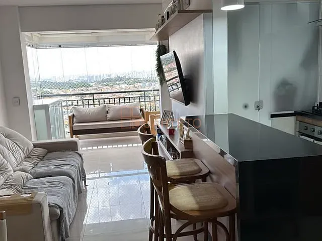 Apartamento 2 quartos e 2 banheiros, à venda, no bairro Vila Mangalot em São Paulo