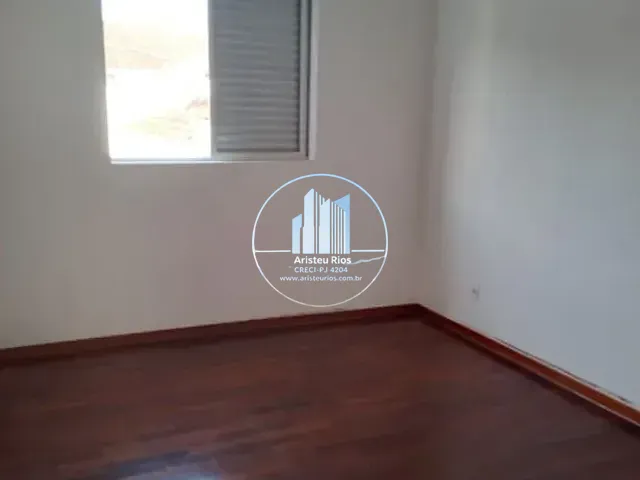 Apartamento com 200m² 3 quartos e 4 banheiros, à venda, no bairro Centro em Pouso Alegre