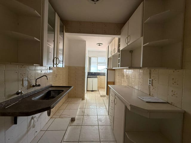 Apartamento com 81m² 3 quartos e 2 banheiros, à venda, no bairro Vila Brasília em Aparecida de Goiânia