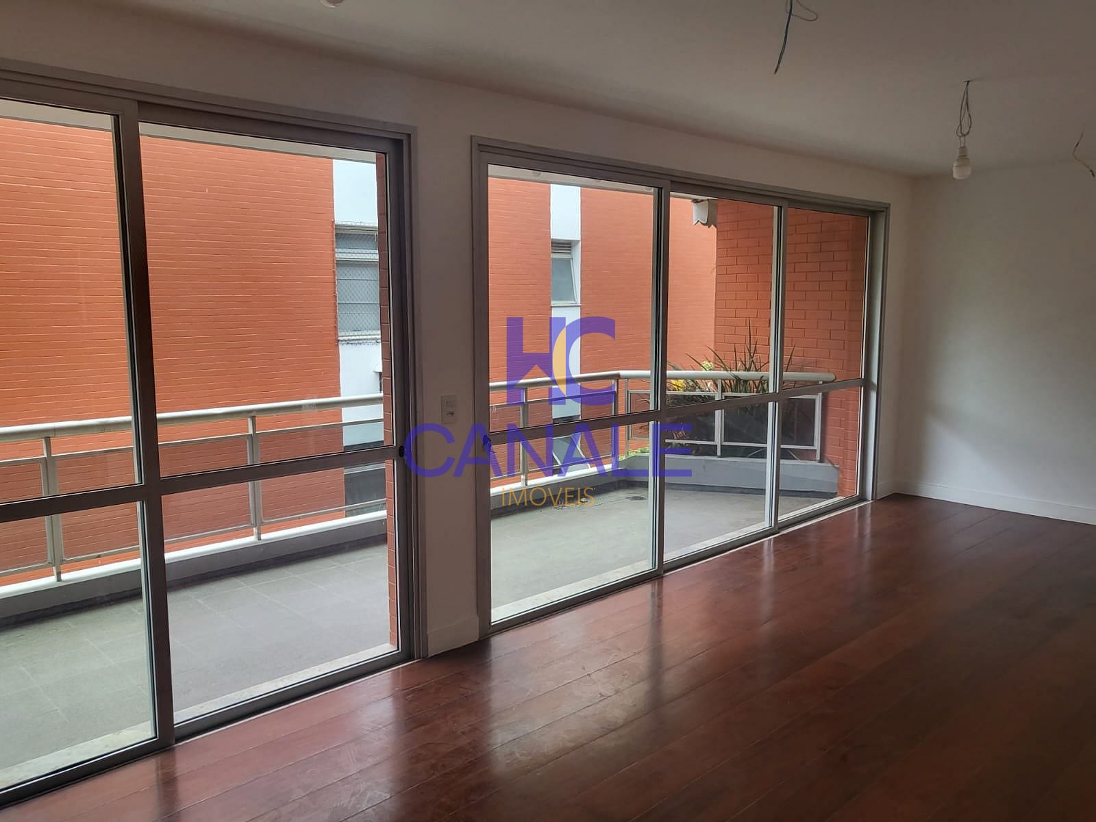 Apartamento à venda com 3 quartos, 139m² - Foto 6