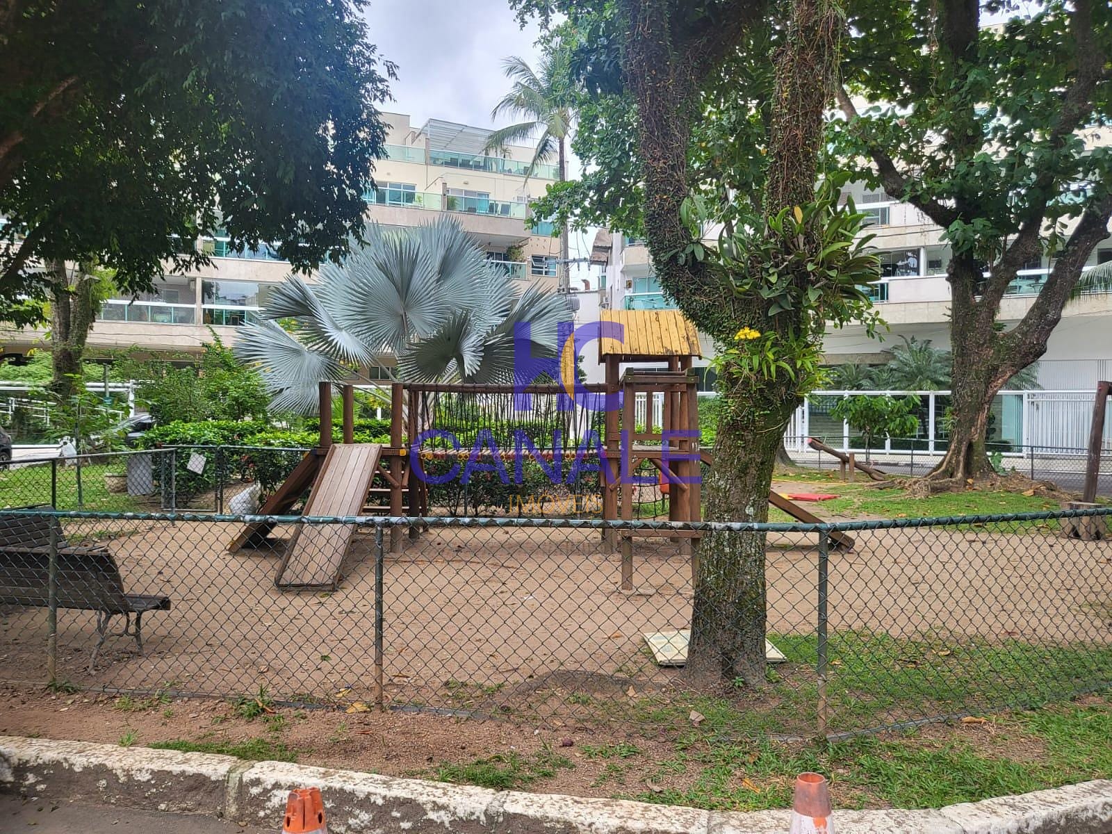Apartamento à venda com 3 quartos, 139m² - Foto 33
