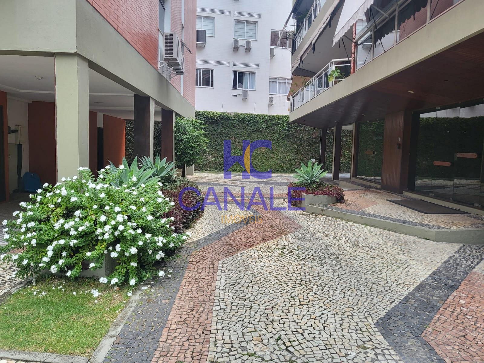 Apartamento à venda com 3 quartos, 139m² - Foto 34