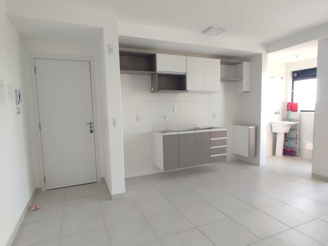 Apartamento 2 quartos e 1 banheiro, à venda, no bairro Pedro Moro em São José Dos Pinhais