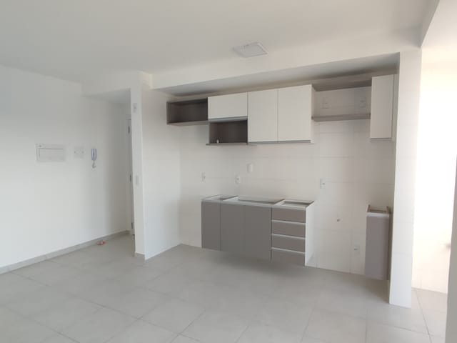 Apartamento 2 quartos e 1 banheiro, à venda, no bairro Pedro Moro em São José Dos Pinhais