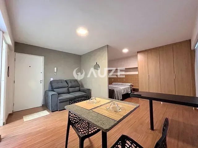 Apartamento com 32m² 1 quarto e 1 banheiro, à venda, no bairro Centro em Curitiba