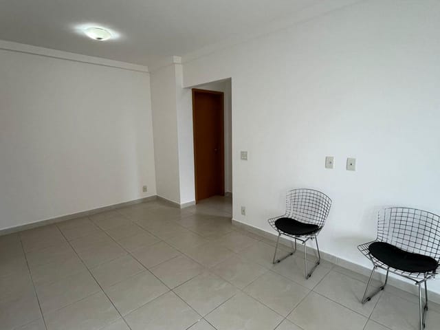 Apartamento 2 quartos e 2 banheiros, para alugar, no bairro Setor Leste Universitário em Goiânia