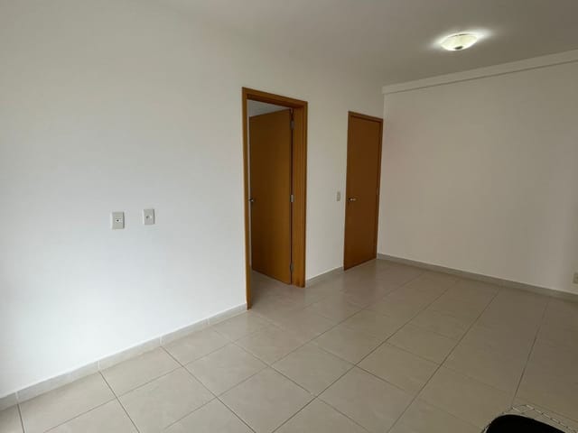 Apartamento 2 quartos e 2 banheiros, para alugar, no bairro Setor Leste Universitário em Goiânia