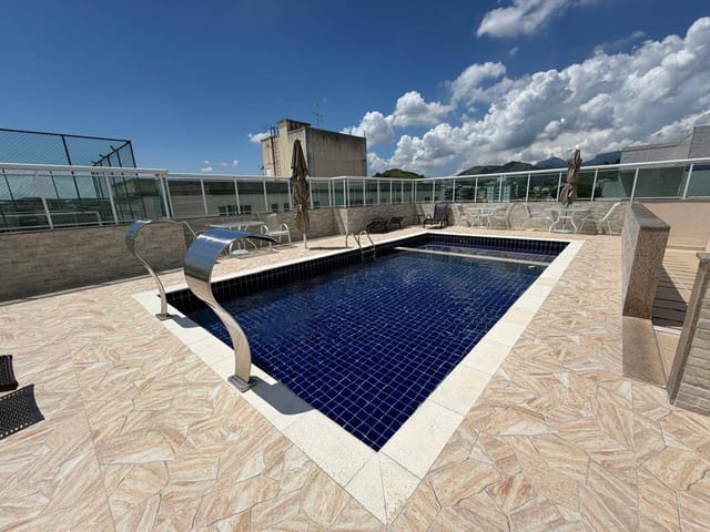 Apartamento com 66m² 2 quartos e 2 banheiros, à venda, no bairro Vila Valqueire em Rio de Janeiro