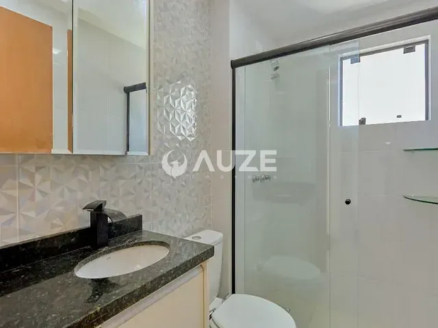 Apartamento com 60m² 2 quartos e 2 banheiros, para alugar, no bairro Guaíra em Curitiba