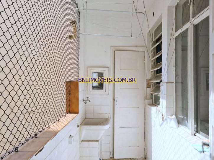 Apartamento à venda com 3 quartos, 5000m² - Foto 12