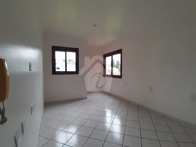 Apartamento 2 quartos e 1 banheiro, para alugar, no bairro Canabarro em Teutônia