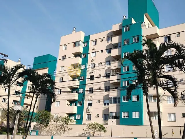 Apartamento com 86m² 2 quartos e 1 banheiro, à venda, no bairro Floresta em Joinville