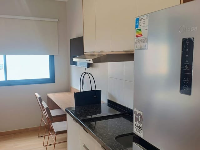 Apartamento com 24m² 1 quarto e 1 banheiro, para alugar, no bairro Vila Pompéia em São Paulo