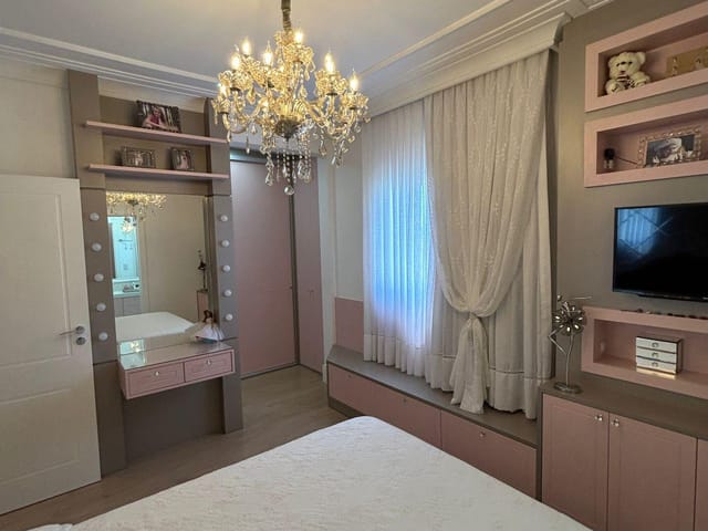 Apartamento 4 quartos e 3 banheiros, à venda, no bairro Meia Praia em Itapema