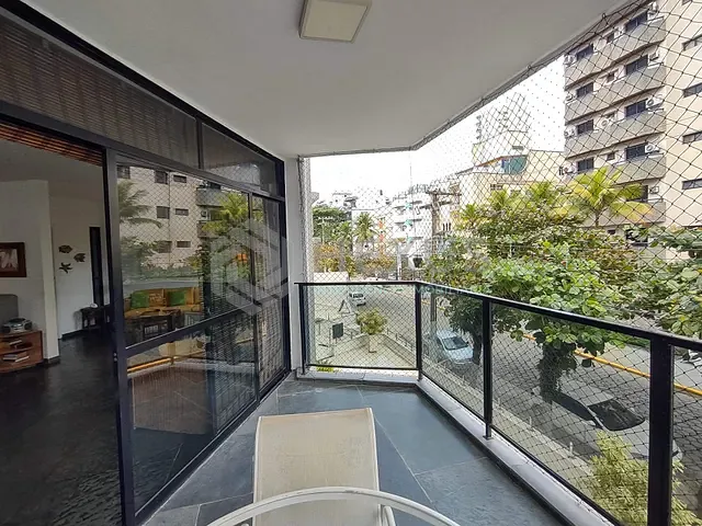 Apartamento com 250m² 3 quartos e 5 banheiros, à venda, no bairro Enseada em Guarujá