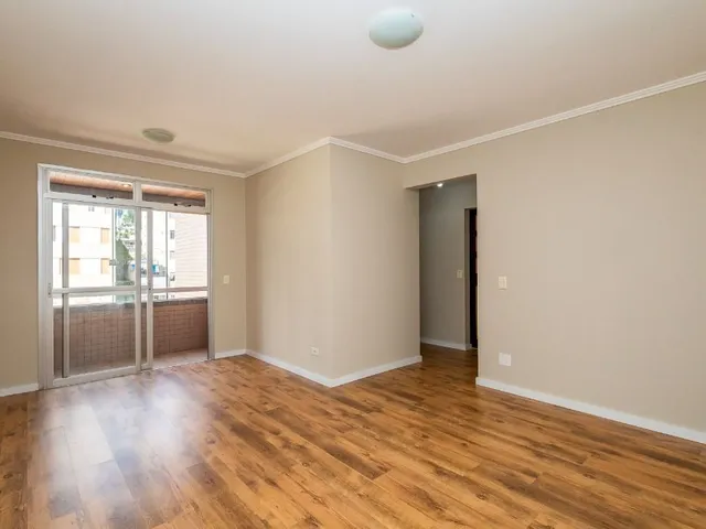 Apartamento 3 quartos e 4 banheiros, para alugar, no bairro Bigorrilho em Curitiba