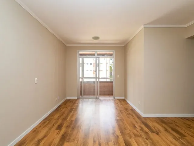 Apartamento 3 quartos e 4 banheiros, para alugar, no bairro Bigorrilho em Curitiba
