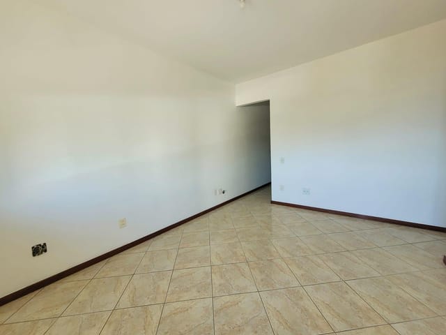 Apartamento com 65m² 2 quartos e 2 banheiros, à venda, no bairro Vila Valqueire em Rio de Janeiro