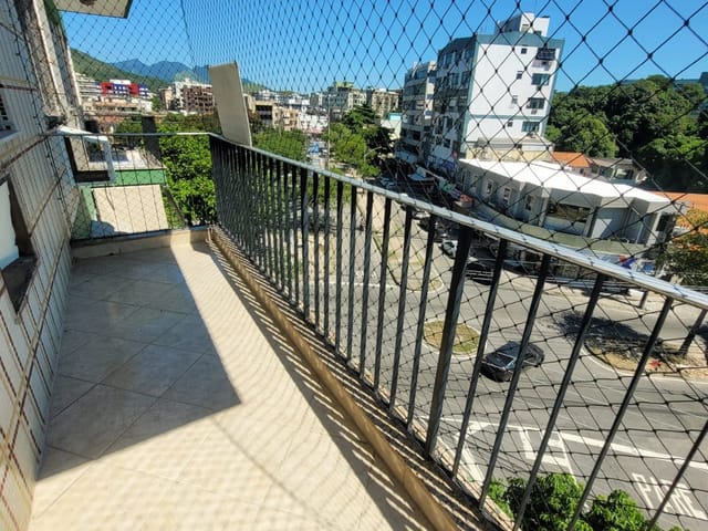 Apartamento com 65m² 2 quartos e 2 banheiros, à venda, no bairro Vila Valqueire em Rio de Janeiro