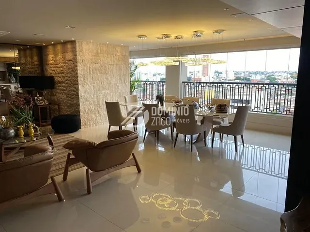 Apartamento com 429m² 4 quartos e 6 banheiros, à venda, no bairro São Sebastião em Uberaba