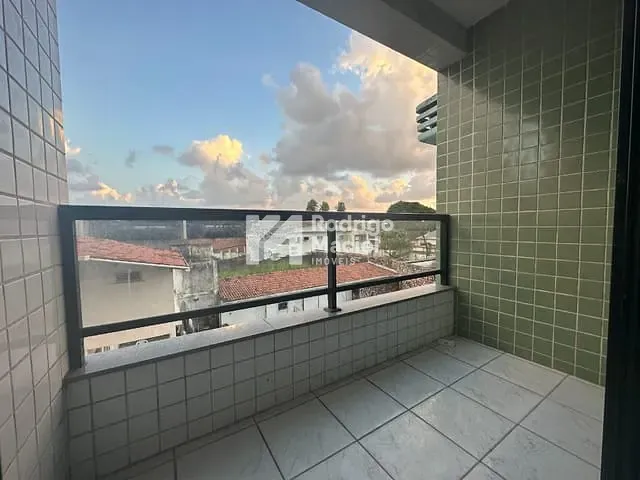 Apartamento com 57m² 3 quartos e 2 banheiros, para alugar, no bairro Prado em Recife