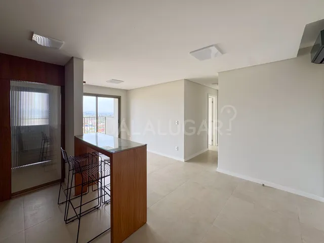 Apartamento 2 quartos e 2 banheiros, para alugar, no bairro Recife em Tubarão