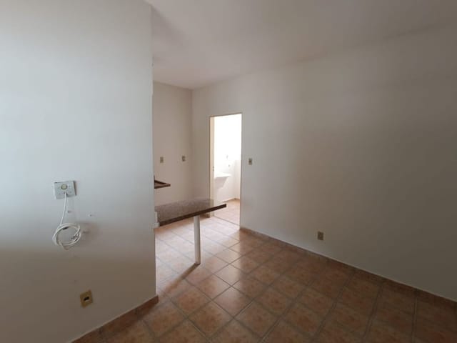 Foto do Apartamento - Apartamento com 1 dormitório à venda, 49 m² por R$ 110.000,00 - Universitário - Uberaba/MG | ZUCATO IMOBILIARIA LTDA