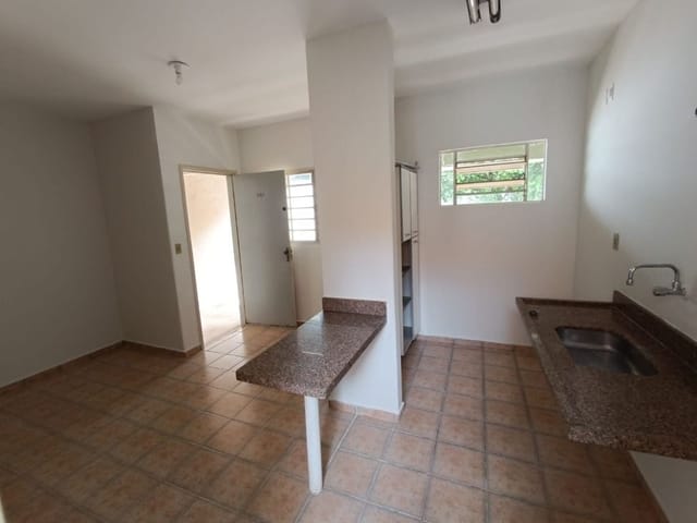 Foto do Apartamento - Apartamento com 1 dormitório à venda, 49 m² por R$ 110.000,00 - Universitário - Uberaba/MG | ZUCATO IMOBILIARIA LTDA