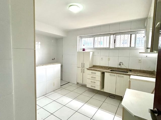 Apartamento com 105m² 3 quartos e 3 banheiros, para alugar, no bairro Glória em Macaé
