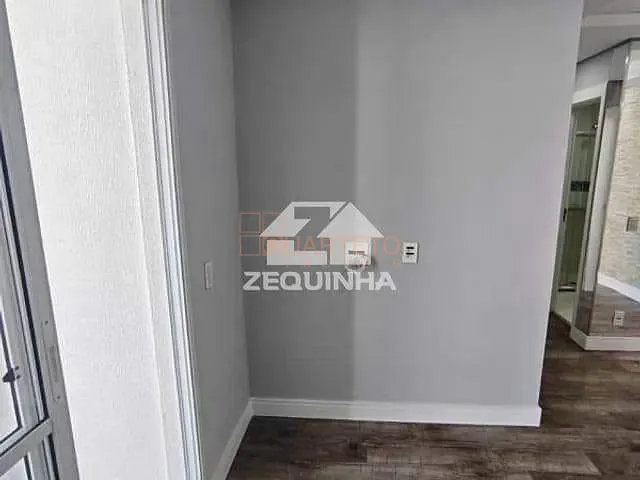 Apartamento 2 quartos e 2 banheiros, à venda, no bairro Continental em Osasco