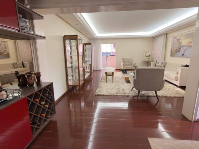 Apartamento com 198m² 3 quartos e 4 banheiros, à venda, no bairro Setor Oeste em Goiânia